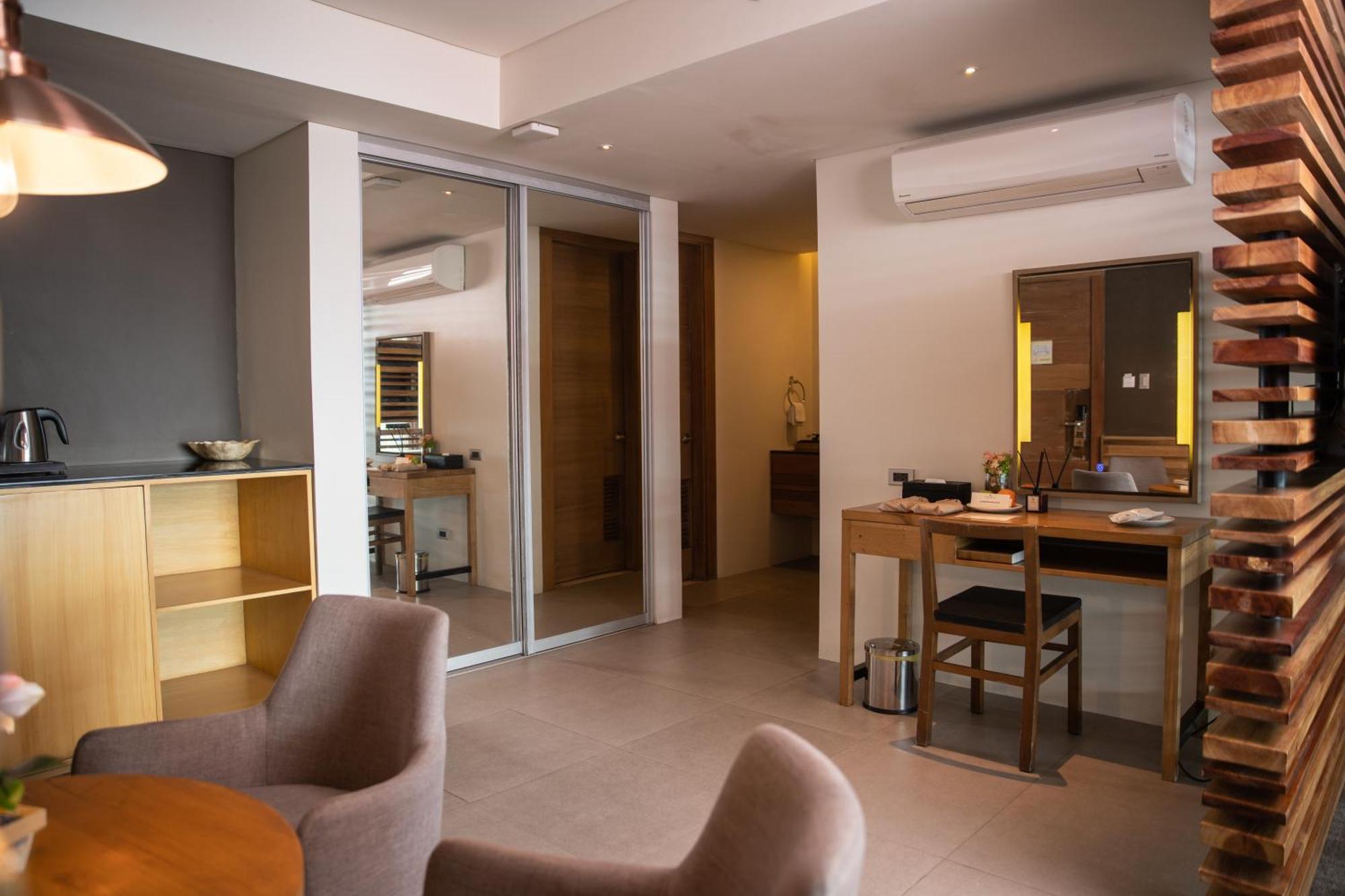 Escala Tagaytay Hotel Tagaytay City Екстериор снимка